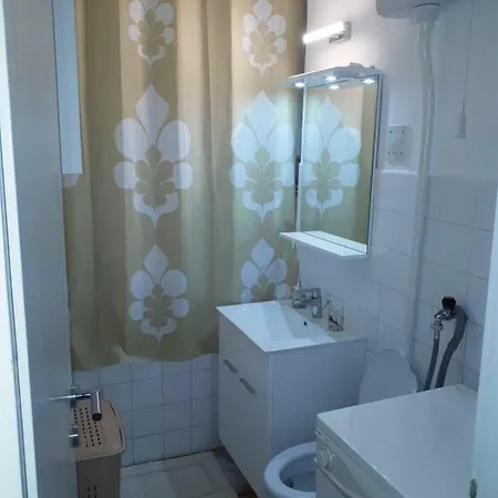 Marin Apartment *